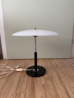 Lampe de table IKEA blanche et noire bon état
