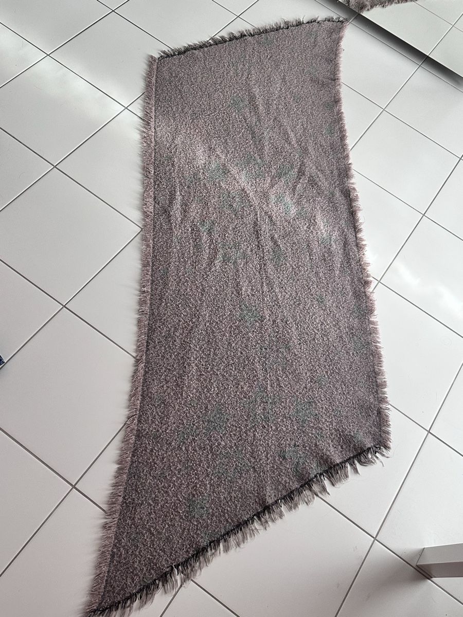 Foulard & Sciarpe: Schal 🧣 – Usato da Winterthur venduto da nik_pr58