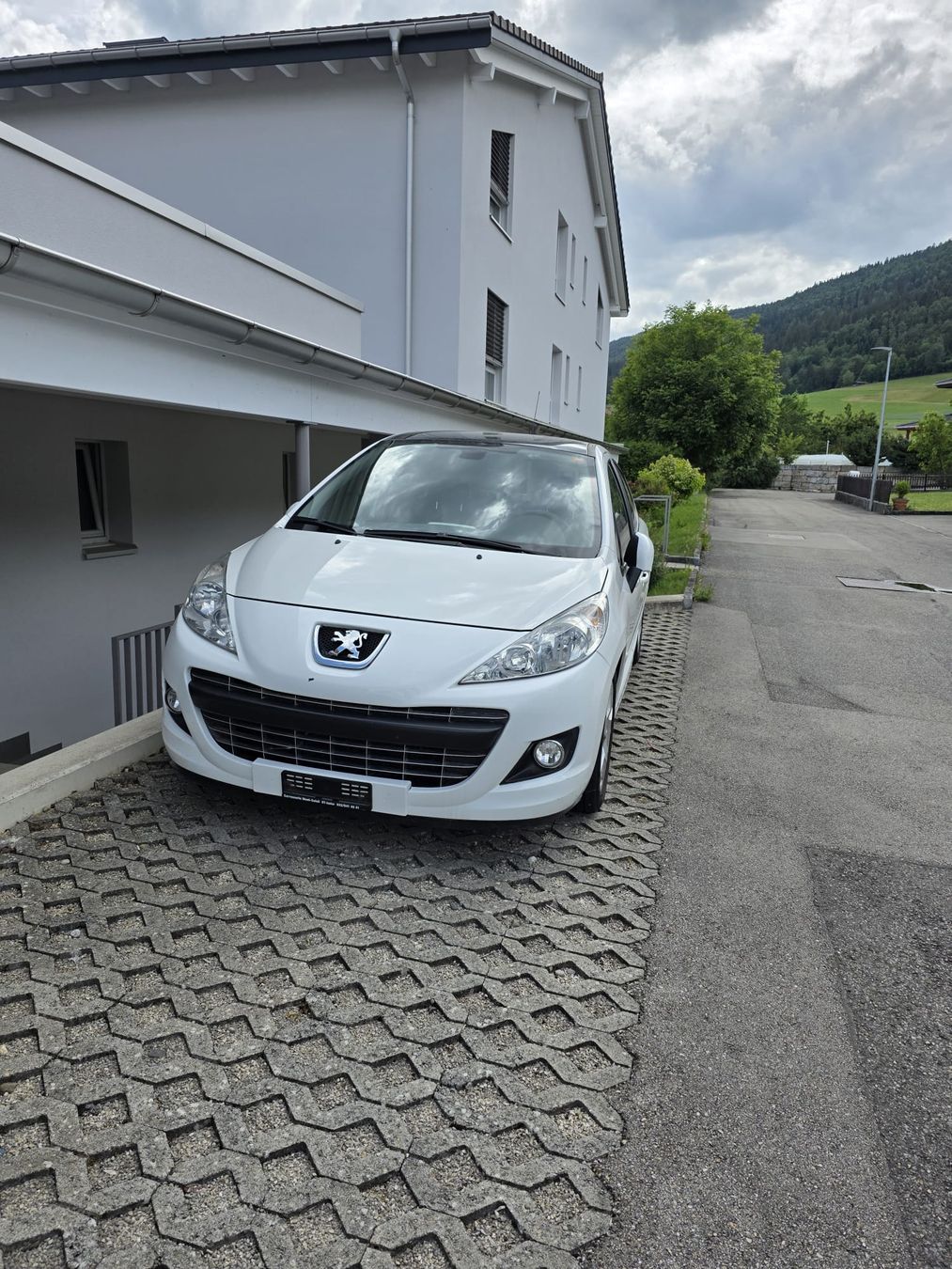 Peugeot Automobili: Peugeot 207 Turbo 1.6 – Usato da Courtelary venduto da mitounet 3