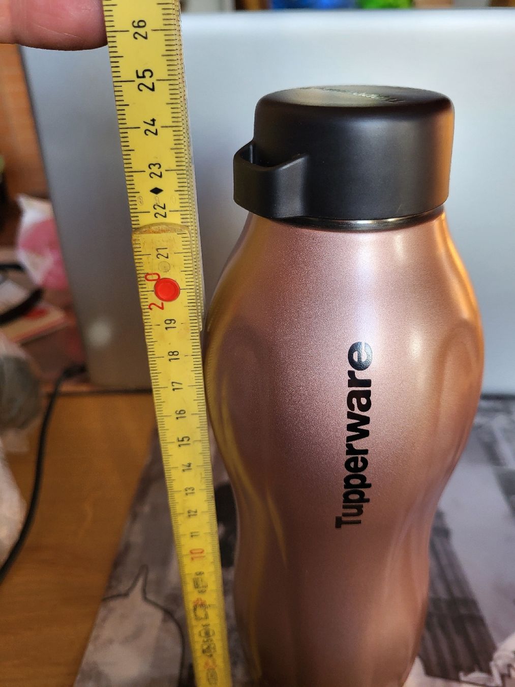 Tupperware Gourdes & Thermos: Tupper Isolierflasche 550 ml – Neuf avec emballage d'origine à Schweizersholz par fuchs06 9