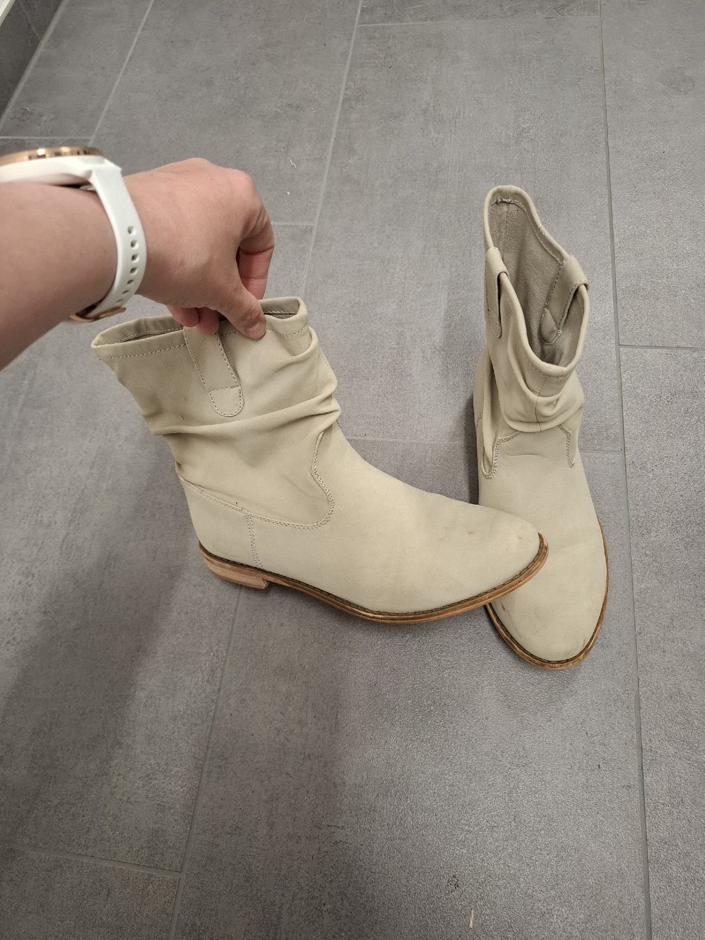 Damenschuhe: Ankelboots  – Gebraucht aus Attinghausen von Iiiissiiii