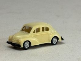 VE1- Eko Renault 4 CV creme