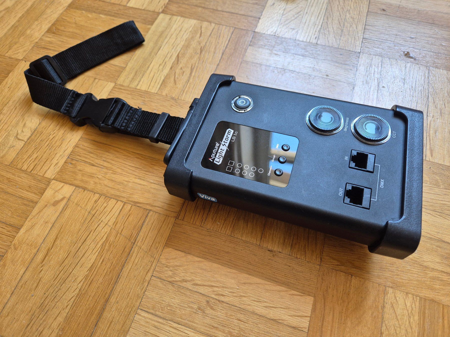 Aputure Lampade: Aputure Light Storm LS 1c LED Light – Usato da Thalwil venduto da 02RIV 8