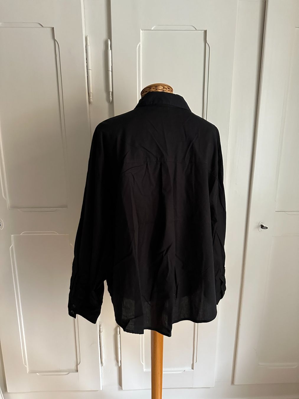 H&M Chemisiers: Bluse schwarz XL – D'occasion à Zürich par Diazaio 2