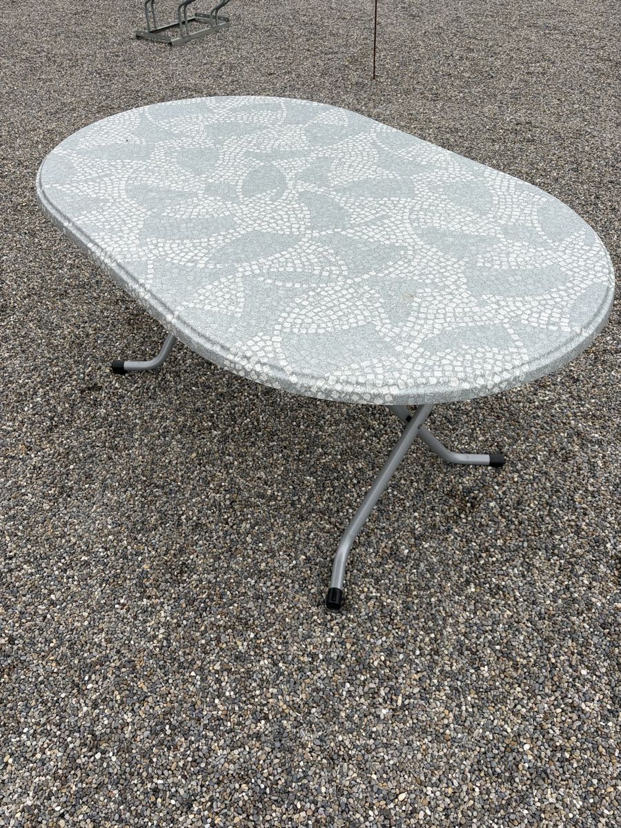 Tables: Gartentisch  – D'occasion à Mammern par Seemaa