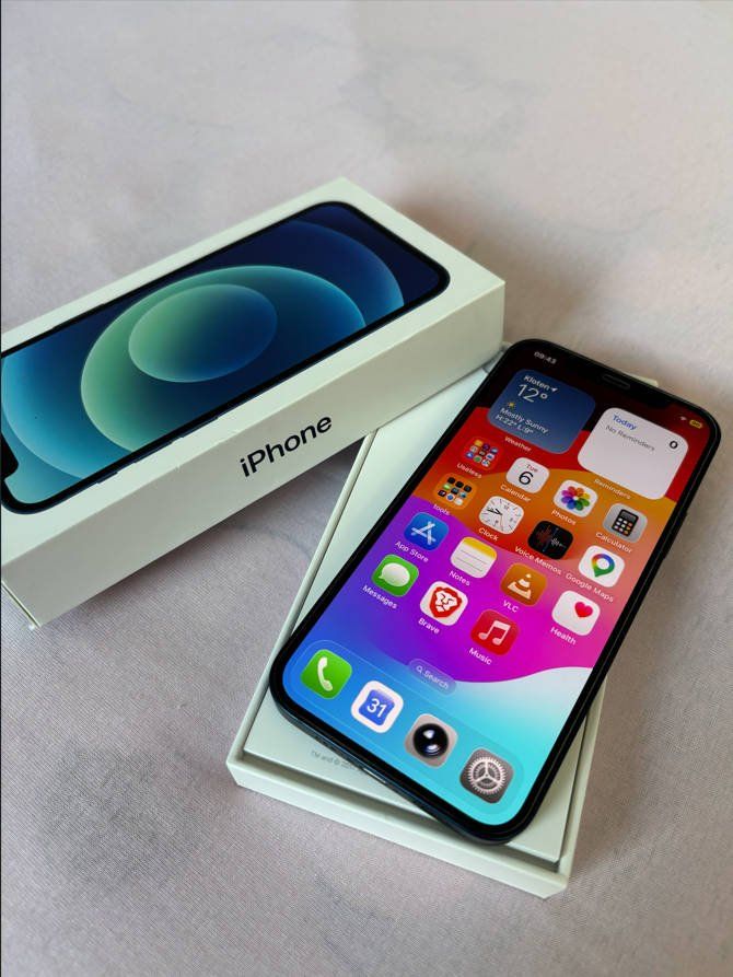 Apple Telefoni cellulari / Smartphones: iphone 12 / 128GB / Blau – Usato da Kloten venduto da Julian_Li