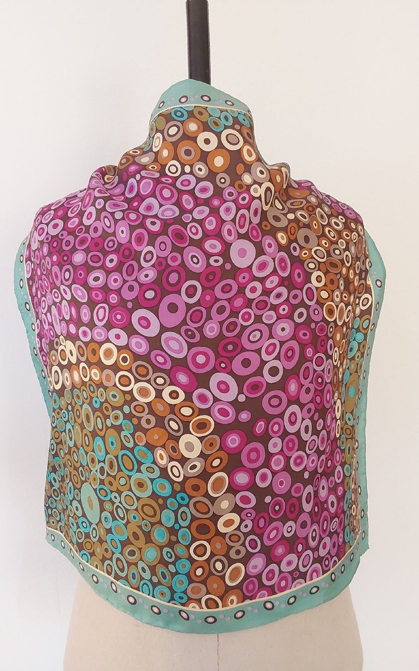 Codello Foulards, Tücher & Schals: Seidenfoulard quadratisch Codello  – Gebraucht aus Köniz von scopello12 2