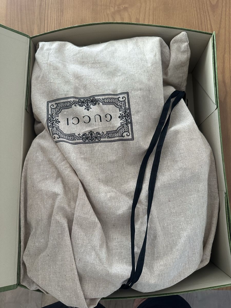 Gucci Zaini: Large Gg Supreme Canvas Backpack With Leather Accents – Usato da Walperswil venduto da 1pe_2rbz 5