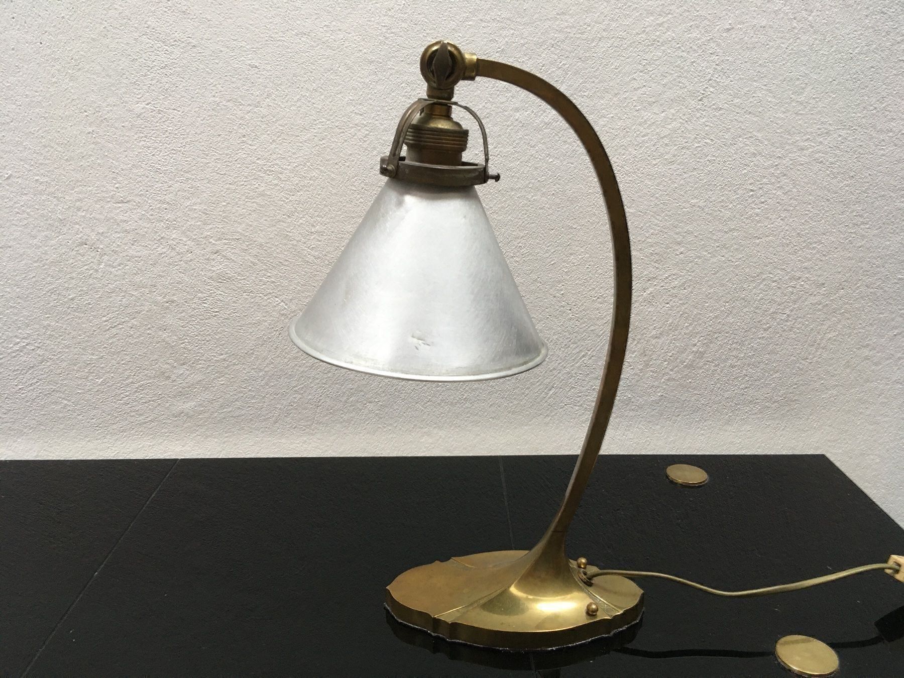 Lampade: Lampe de table des années 50 – Usato da Vernier venduto da Leandro055 2