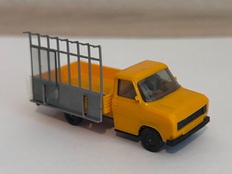 Herpa Modellautos: Herpa Ford Transit B Glastransporter  orange – Gebraucht aus Goldach von Manyro55 2