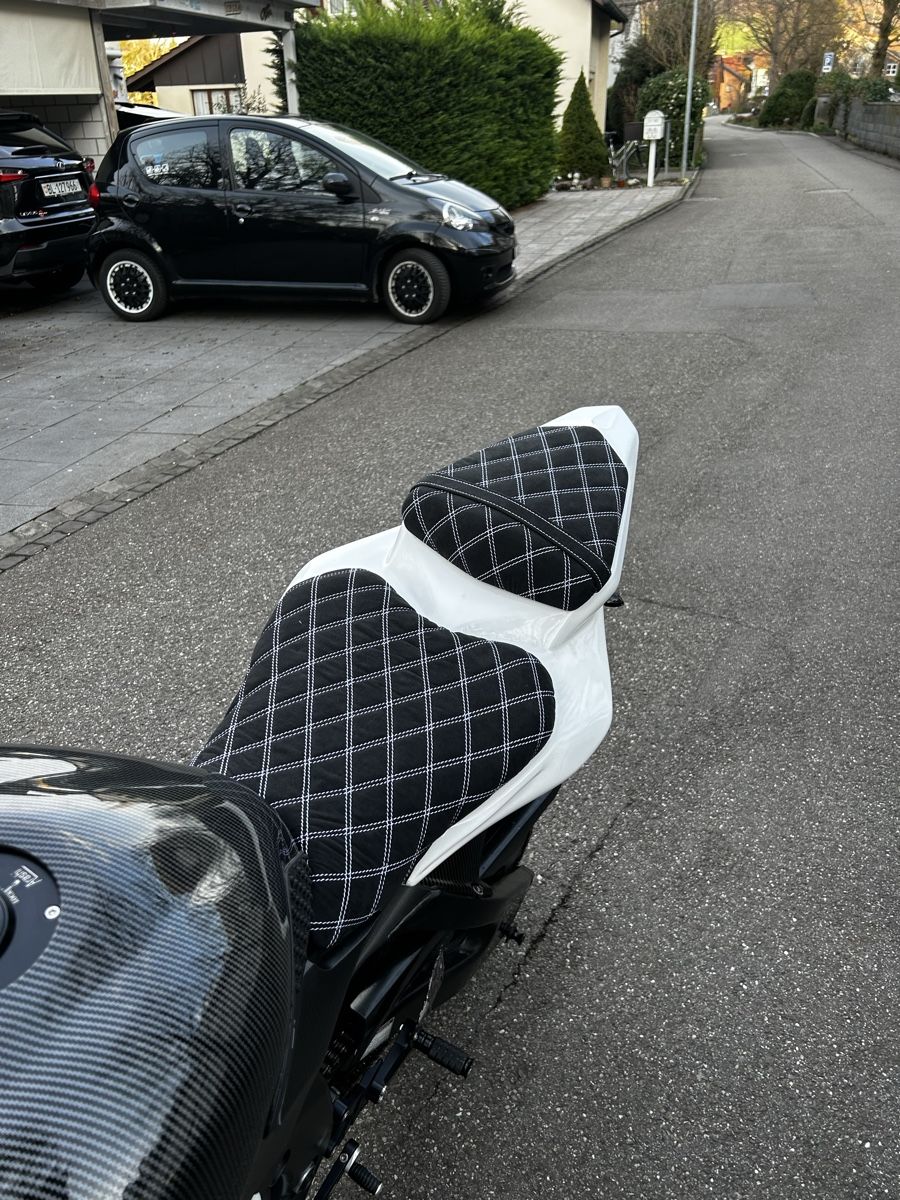 Accessori per altri veicoli: Yamaha R6 RJ11 mit MFK – Usato da Sissach venduto da Frecce3colori 7