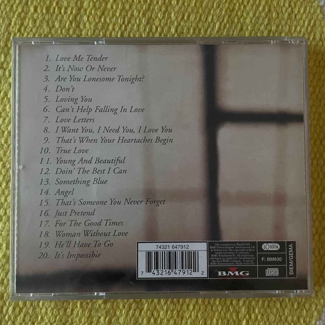 CDs: ELVIS PRESLEY-LOVE SONGS – Gebraucht aus Rorschacherberg von CD-Roli 1