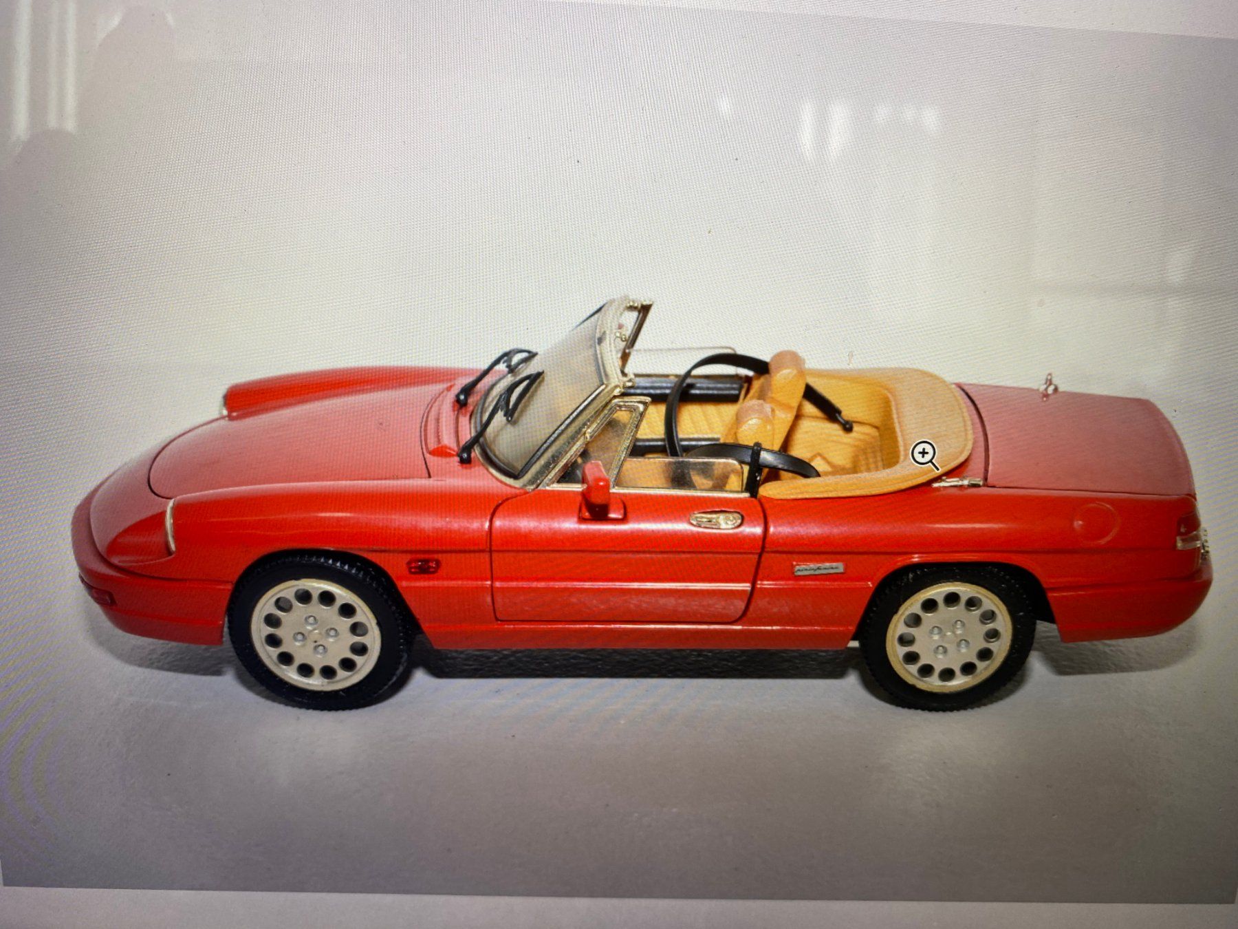 Alfa Romeo Modellini d'auto: ALFA ROMEO SPIDER 1975 1-18 JOUEF EVOLUTION 47 – Usato da Stäfa venduto da executive-cars 1