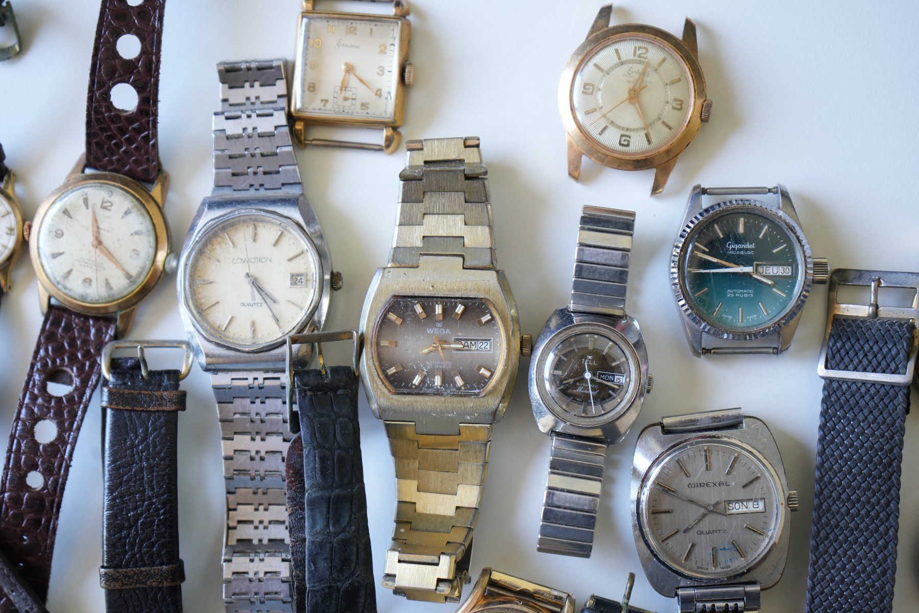 Orologi: Vintage Uhren Lot – Difettoso da Basel venduto da Vip24 7