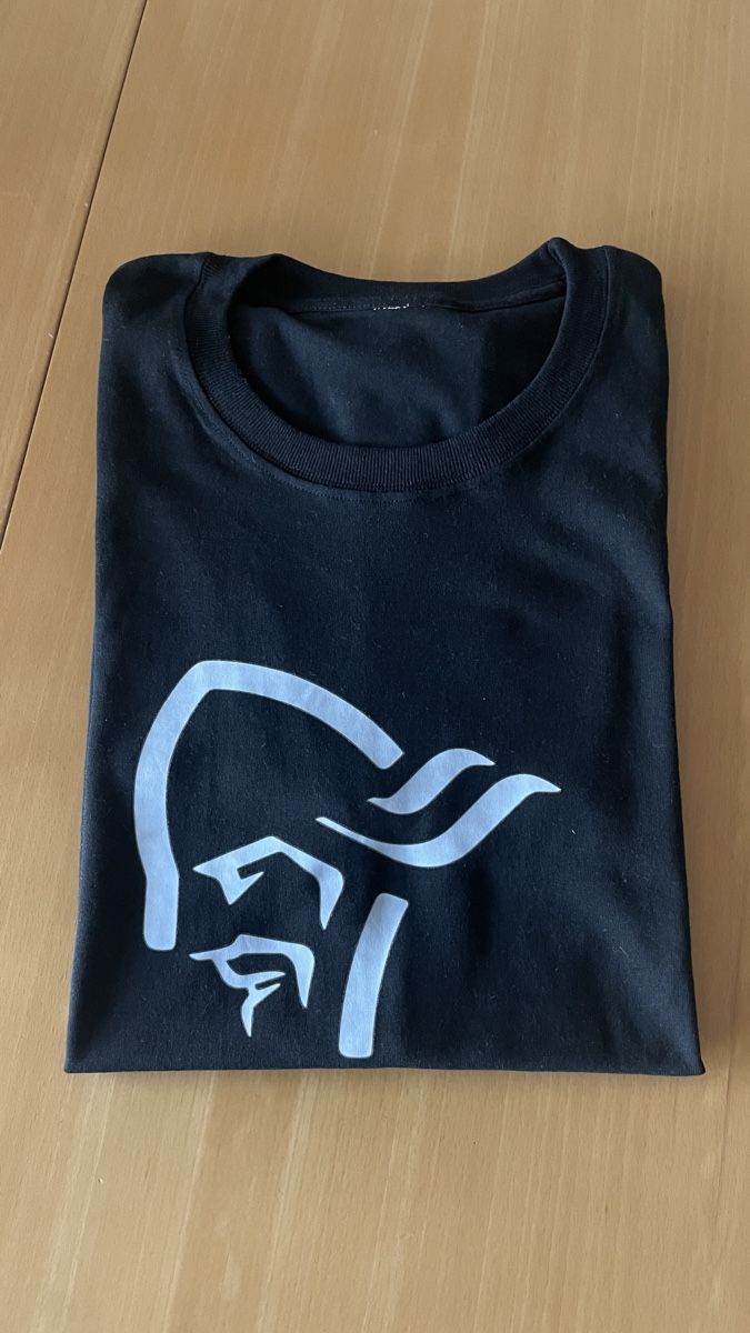 Norrøna T-Shirts: Norrona Shirt kurzarm Medium – Neu (gemäss Beschreibung) aus Küssnacht am Rigi von Bigwavesurfer 1