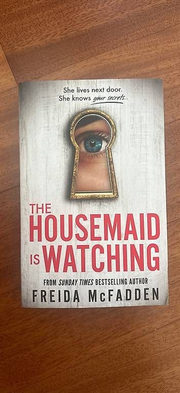 Libri: The Housemaid Is Watching, Freida McFadden – Usato da Bellinzona venduto da nan_89sf