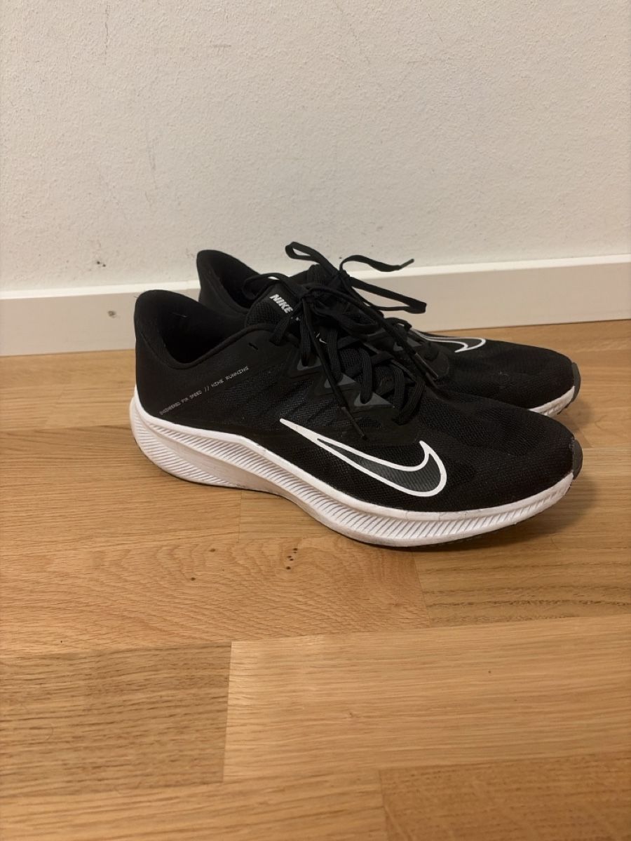Nike Scarpe da uomo: Nike Running Schuhe – Usato da Zürich venduto da gaminev