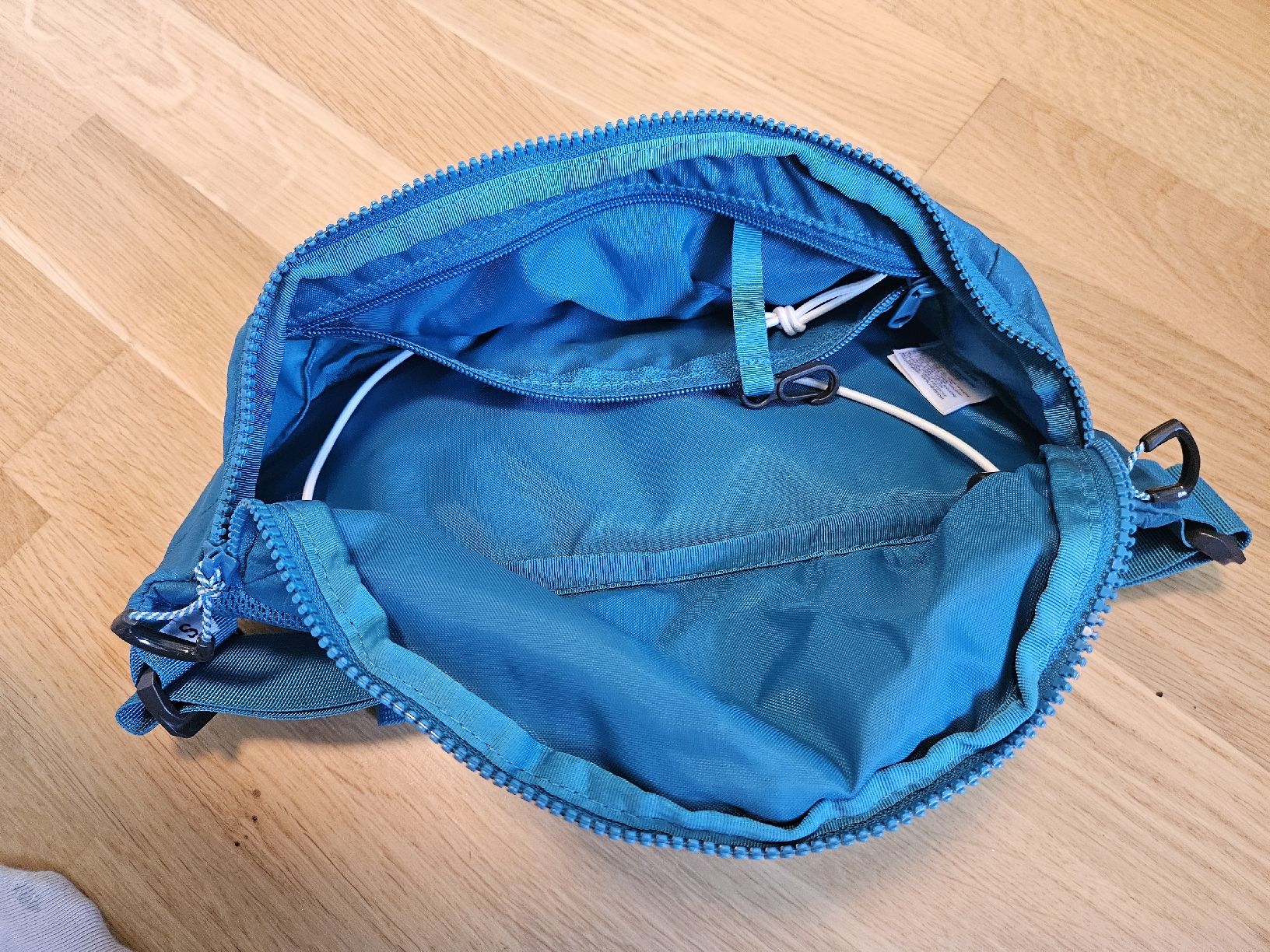 North Face Borse: North Face Belt Bag – Usato da Zürich venduto da kts_9ncs 3