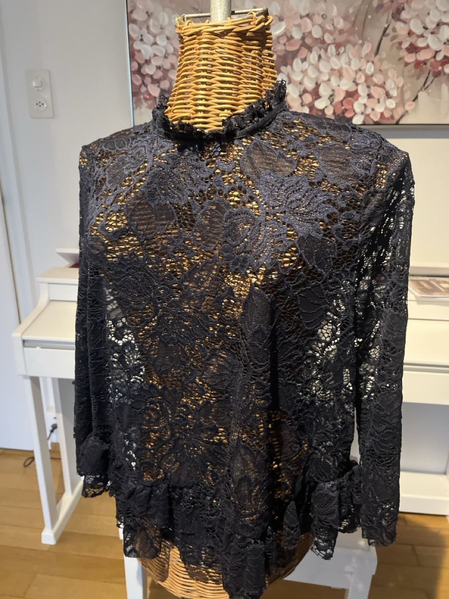 Only Camicette: Elegante Spitzenbluse, Only, M – Usato da Solothurn venduto da Bobesch08 1