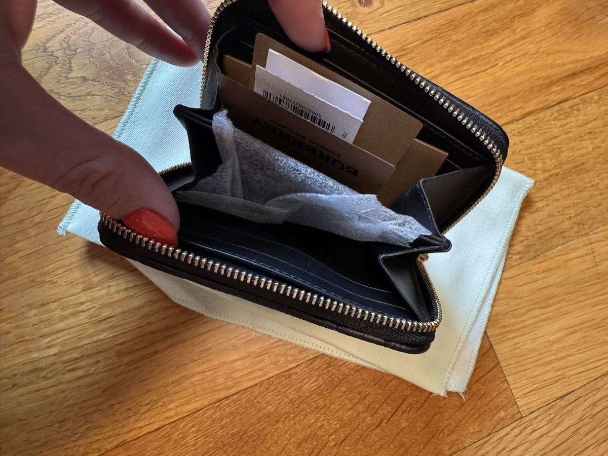 Burberry Portafogli: Burberry Lola zip wallet – Nuovo e nell'imballaggio originale da Delémont venduto da Dolcegera22 3