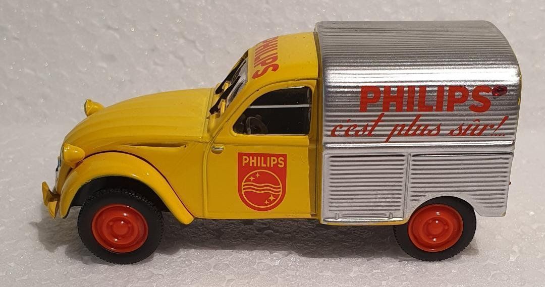 Norev Modellautos: Citroën  2CV AZU  -   PHILIPS  -  Norev  - 1/43 – Gebraucht aus Delémont von Domdom1 4