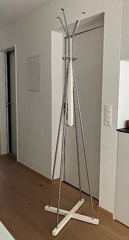 Garderobe: Design-Garderobe für den Eingangsbereich – Gebraucht aus Baar von leo_j8vl 4