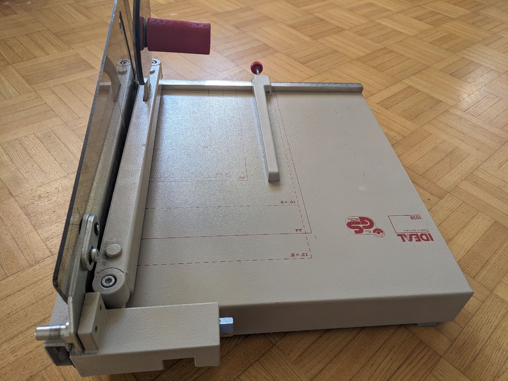 Alle Maschinen: Ideal 1038 Schneidmaschine – Gebraucht aus Zollikofen von  5