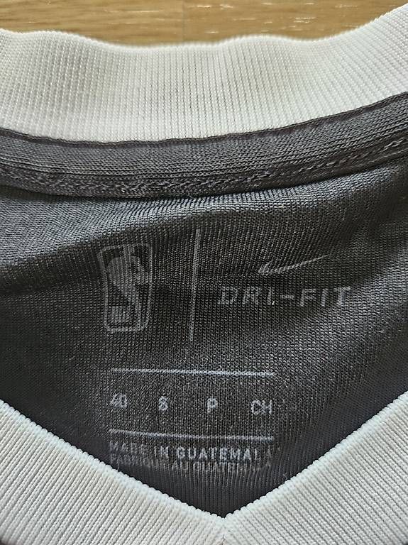 T-shirt: Basketball Shirt LA S – Usato da Neuenegg venduto da aro_6cfh 2