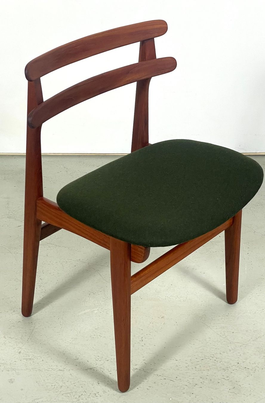 Sedie: 3x dänische Teak Stühle restauriert – Usato da Basel venduto da MidMod20C 9