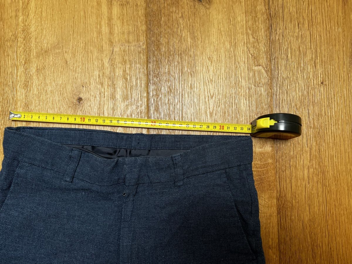 Pantaloni: Gino Hose H&M 152 – Usato da Bachenbülach venduto da Floydp 2