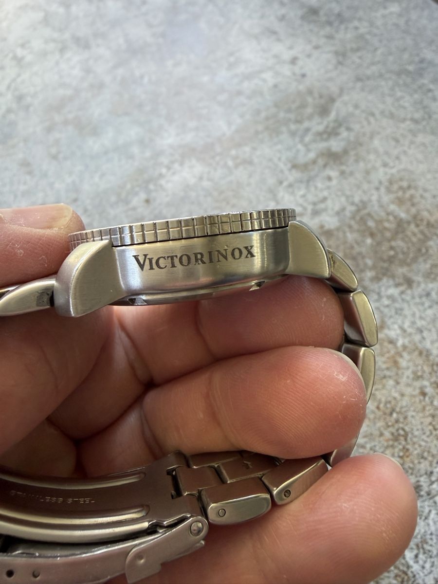 Victorinox Orologi: Victorinox Uhr – Usato da Sursee venduto da Dersempacher 2