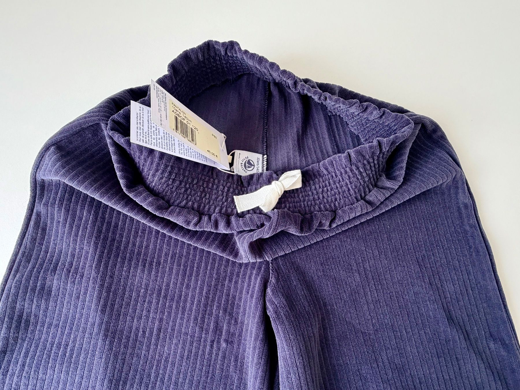 Petit Bateau Hosen: NEU PETIT BATEAU  Hose Samt 10J/140cm – Neu und originalverpackt aus Zürich von asocaciu