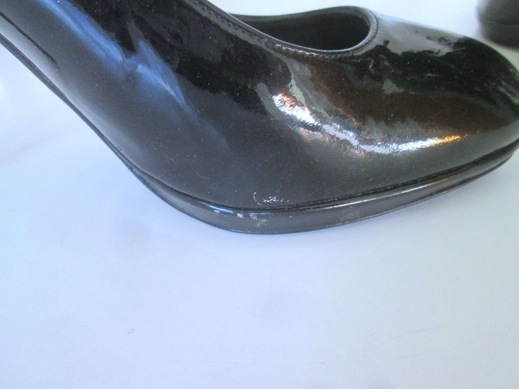 Stuart Weitzman Scarpe da donna: Stuard Weitzmann Pumps neu, Lackleder, Nummer 39.5 – Nuovo (secondo la descrizione) da Sementina venduto da babucia 3