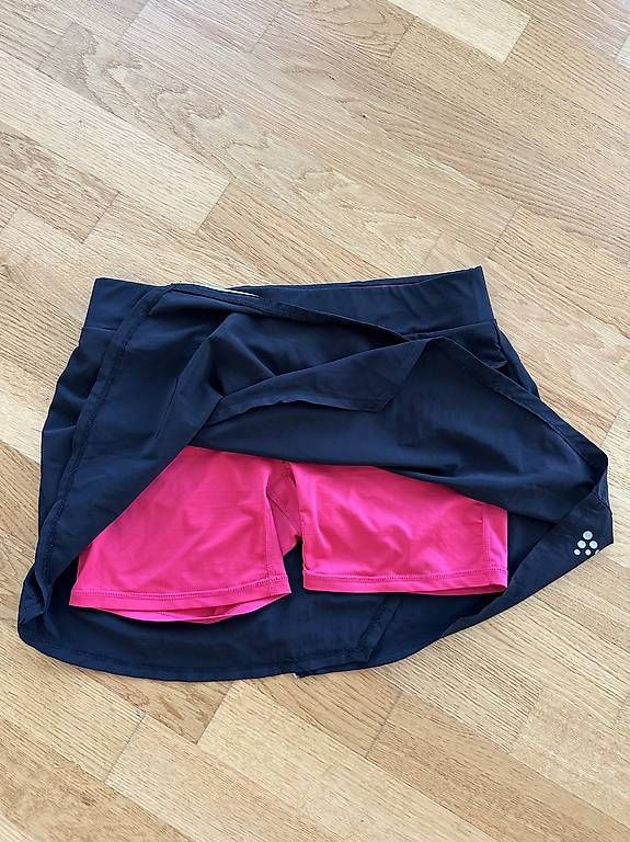 Gonne: Craft Womens Sport Skort  Size M – Usato da Zug venduto da dhe_8lxn 3