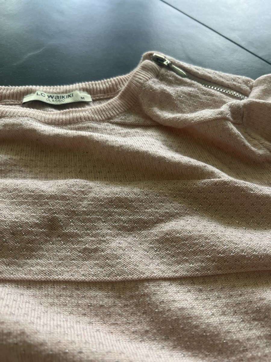 Pullover & Sweatshirts: LC Waikiki Pulli, zartrosa mit Glitzer, Gr. M – Gebraucht aus Bilten von and_6hjn