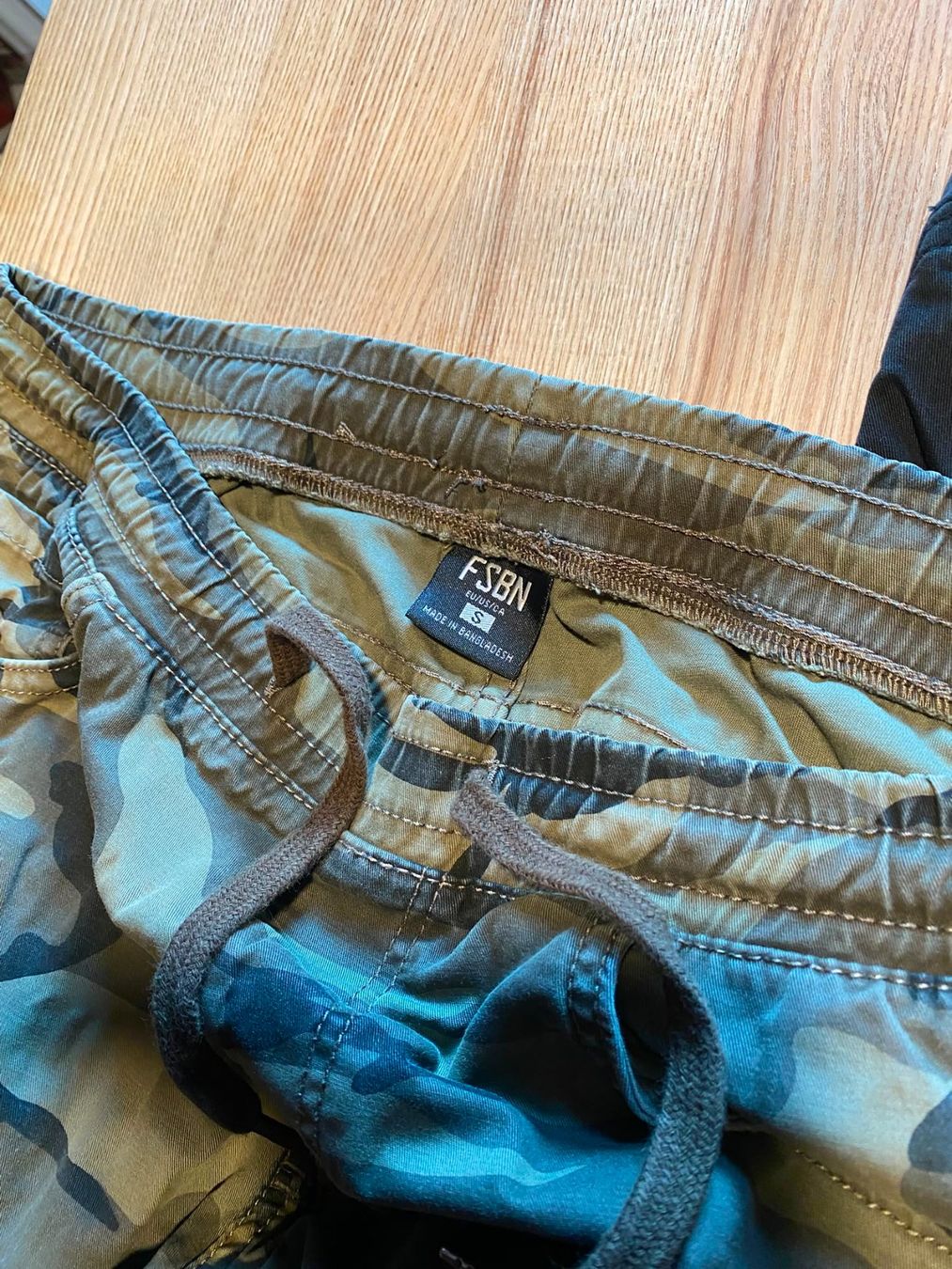 Pantalons: 4 Herrenhosen Gr. M – D'occasion à Röschenz par Tashroal 3