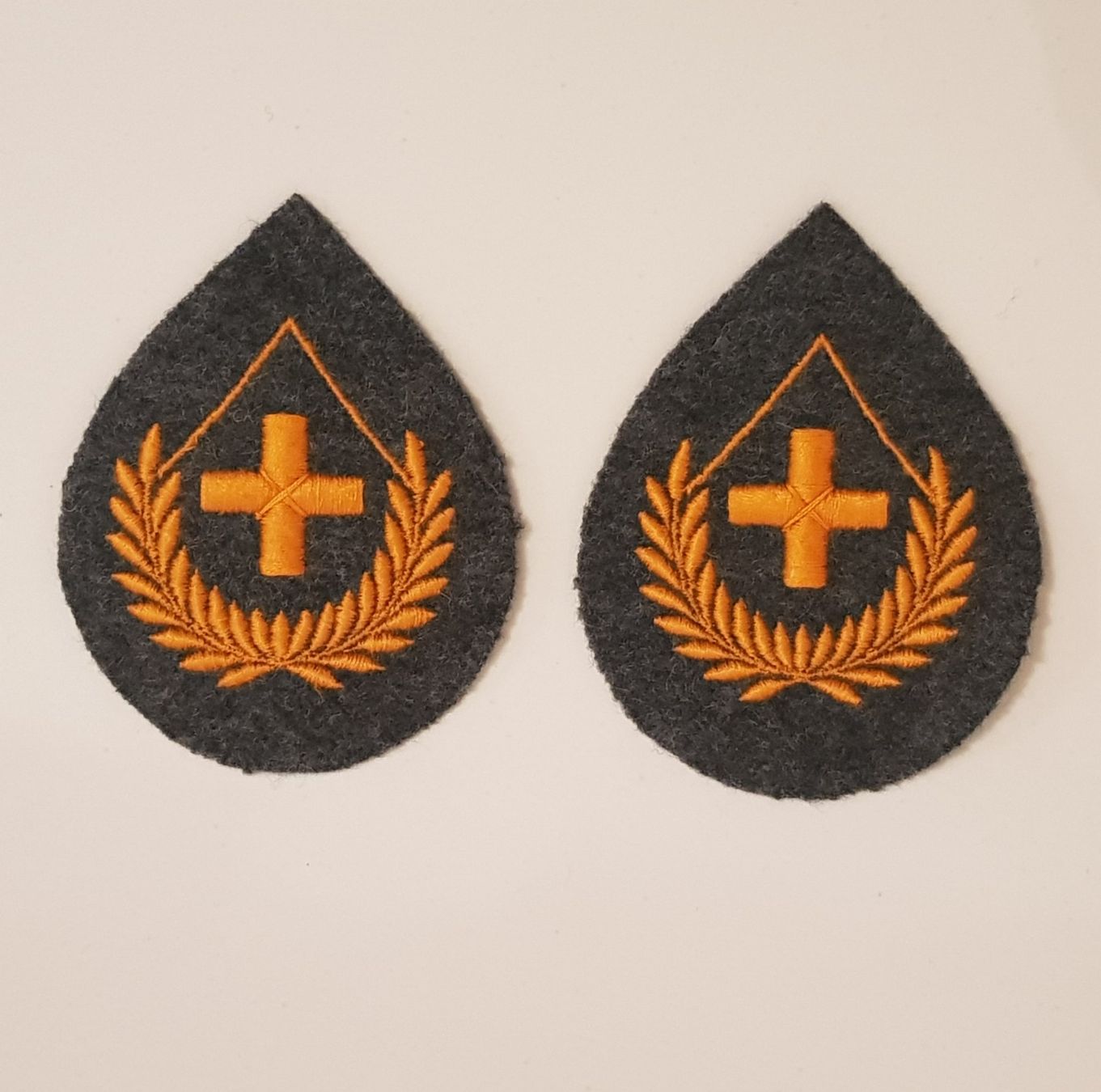 Schweizer Armee Toppe: Schweizer Armee / Wachtmeisterkreuz – Usato da Bern venduto da Collins2