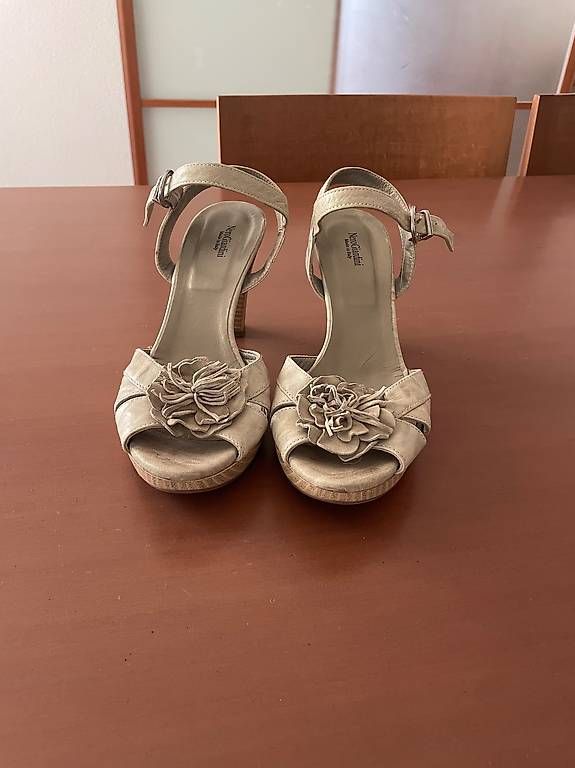 Chaussures femmes: Sandaletten Nero Giardini Grösse 38 – D'occasion à Rossrüti par fil_9v9s