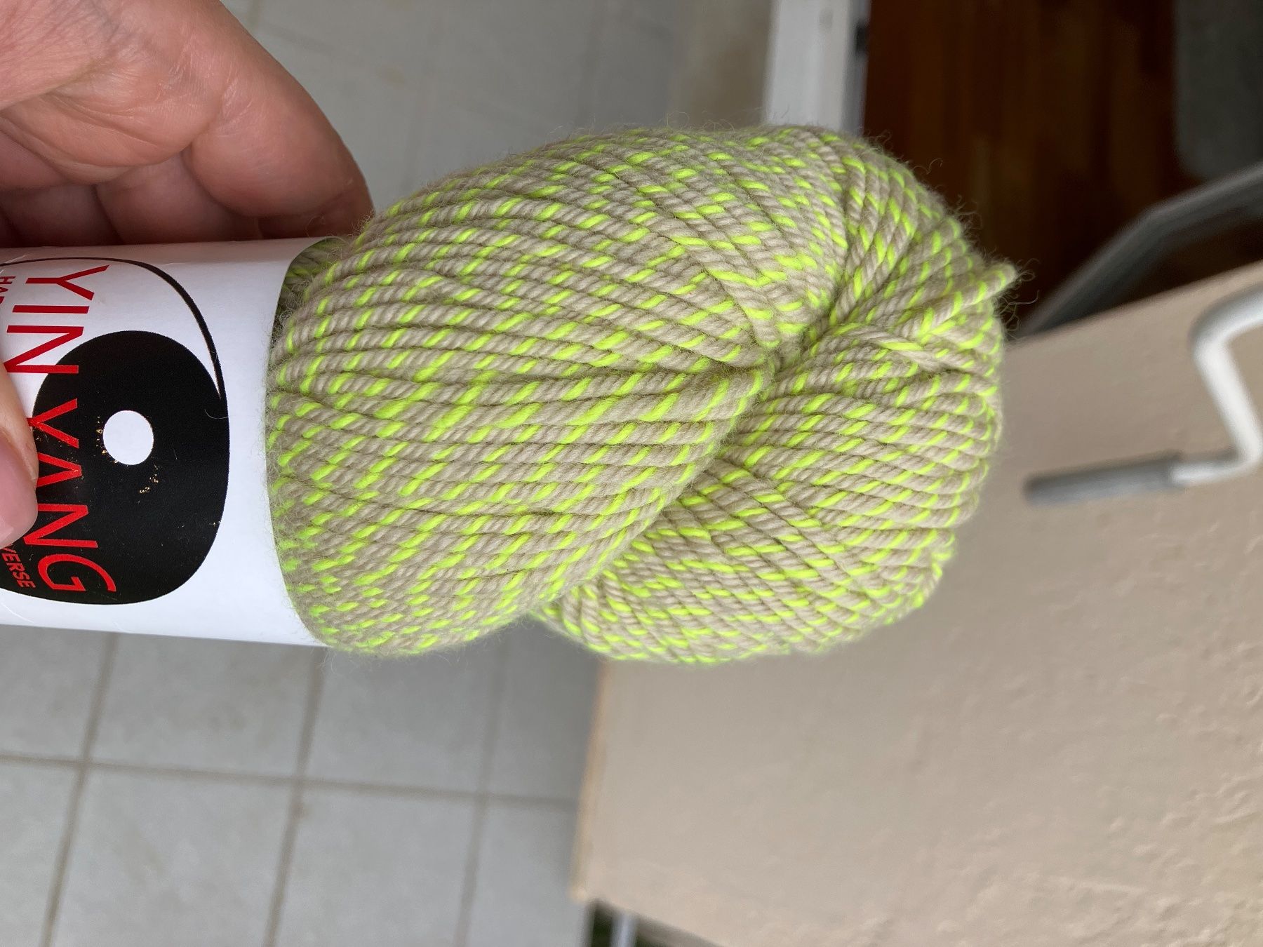 Lana: Wunderschöne Merinowolle, Yin Yang, Farbe Shine – Nuovo e nell'imballaggio originale da Zollikerberg venduto da Nwahl 3