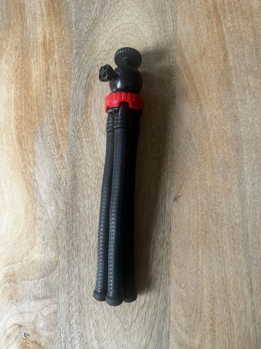 Treppiedi & Teste: Mini Stativ mit Kugelkopf schwarz rot – Usato da Thalwil venduto da joh_krt6 2