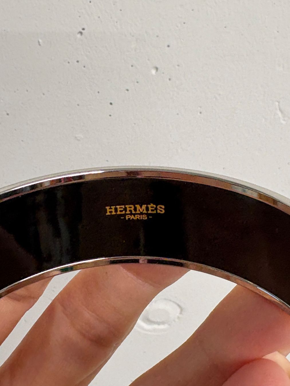 Hermès Armbänder & -reifen: Hermès Armreif "Brides de Gala" weiss Emaille – Neu (gemäss Beschreibung) aus Regensdorf von secondchancefashion 2