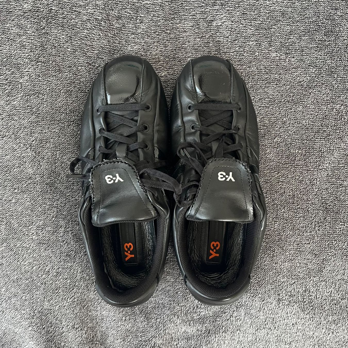 Y-3 Scarpe da uomo: Y3 Field Sneakers – Usato da Zug venduto da Grc999 1
