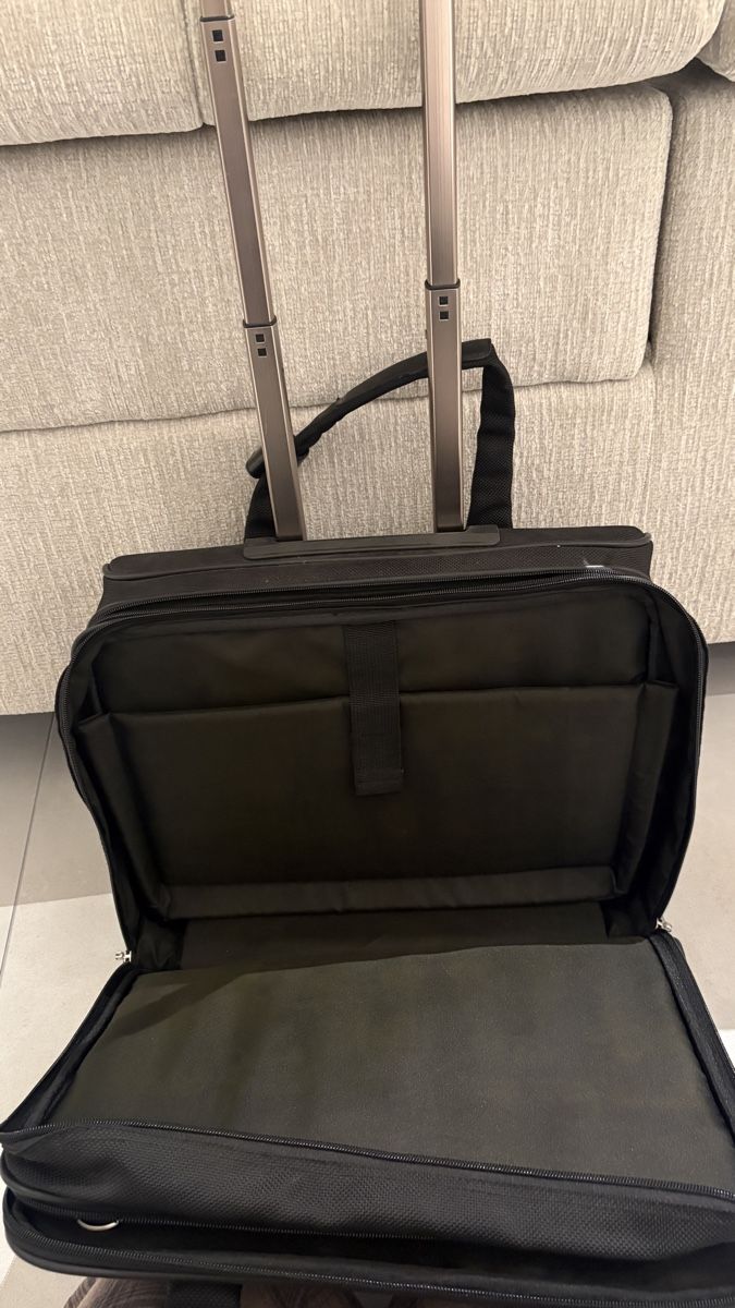 Valises de voyage: Samsonite Business Rollkoffer schwarz – Neuf (Voir description) à Zürich par alivasalli 5
