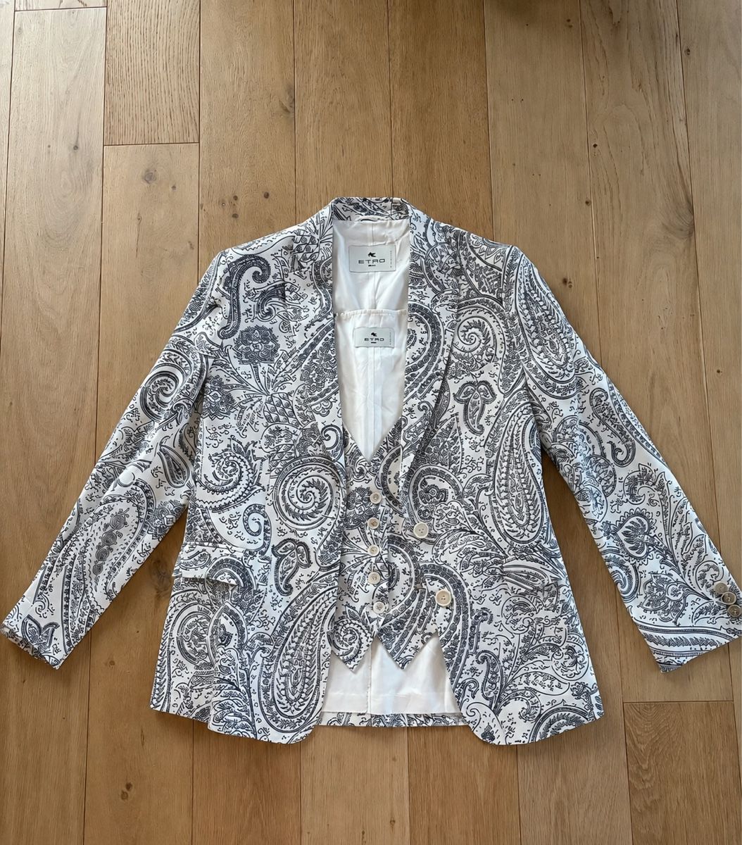 Etro Completi & Tailleur: Etro Blazer and vest set – Nuovo (secondo la descrizione) da Zürich venduto da Moremoneymoney