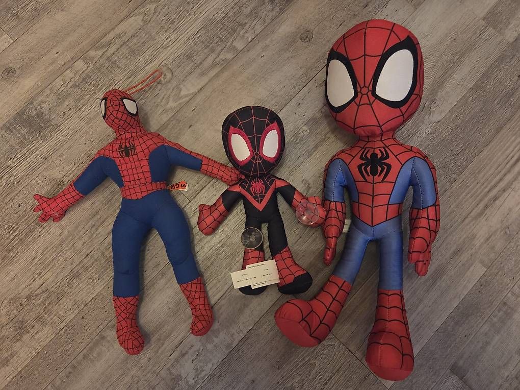 Marvel Figuren: 3er Set Spiderman Plüschfiguren – Gebraucht aus Büttenhardt von Cardman