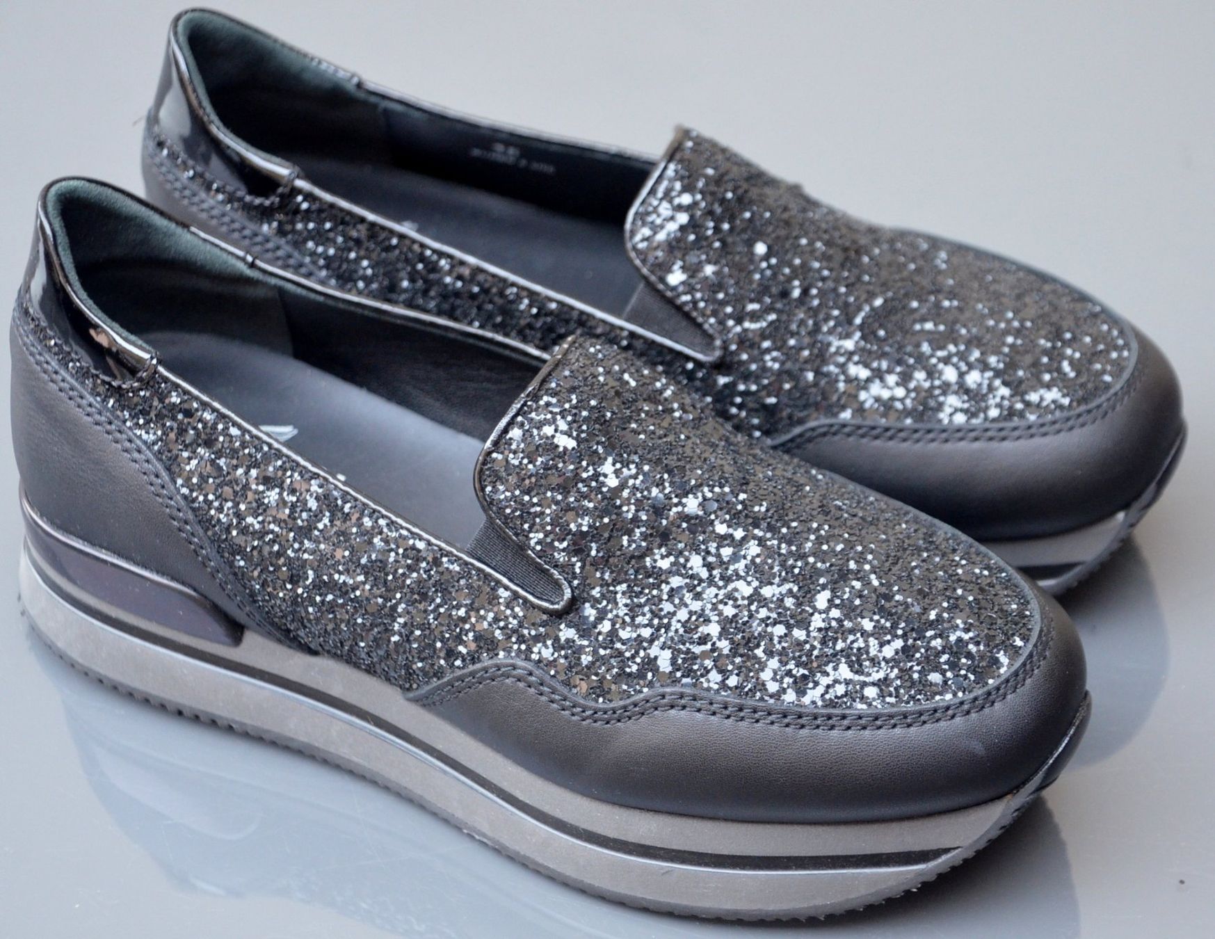 Hogan Scarpe da donna: Hogan Slip-On Schuhe / chaussures   .36 – Nuovo (secondo la descrizione) da Collonges venduto da arashee 3