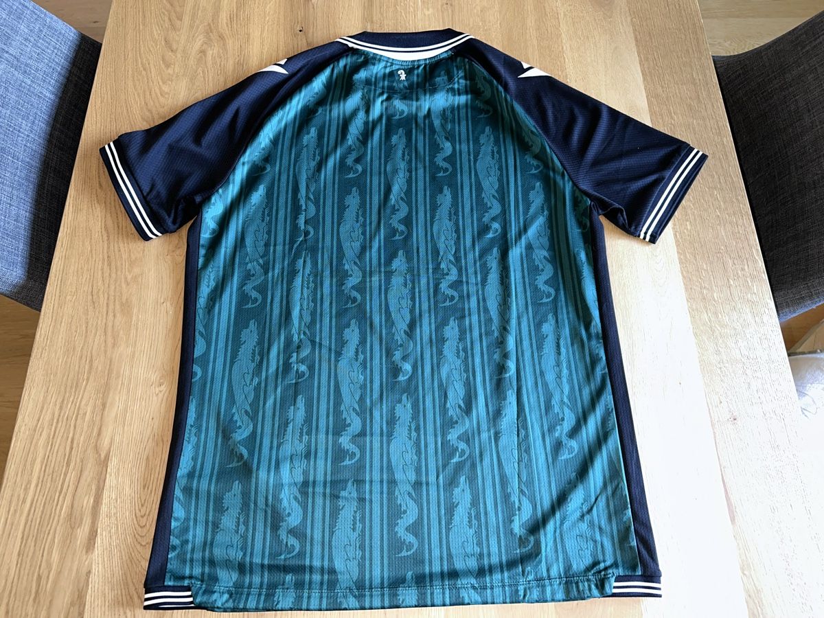 FC Basel Leibchen & Hosen: FC Basel Fussball Trikot Grösse L  – Gebraucht aus Grellingen von Faebu7 1