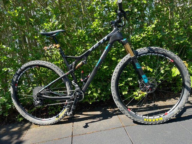 Velos: Yeti ASR Carbon fully Marathon Bike – Gebraucht aus Ehrendingen von yve_qpl7