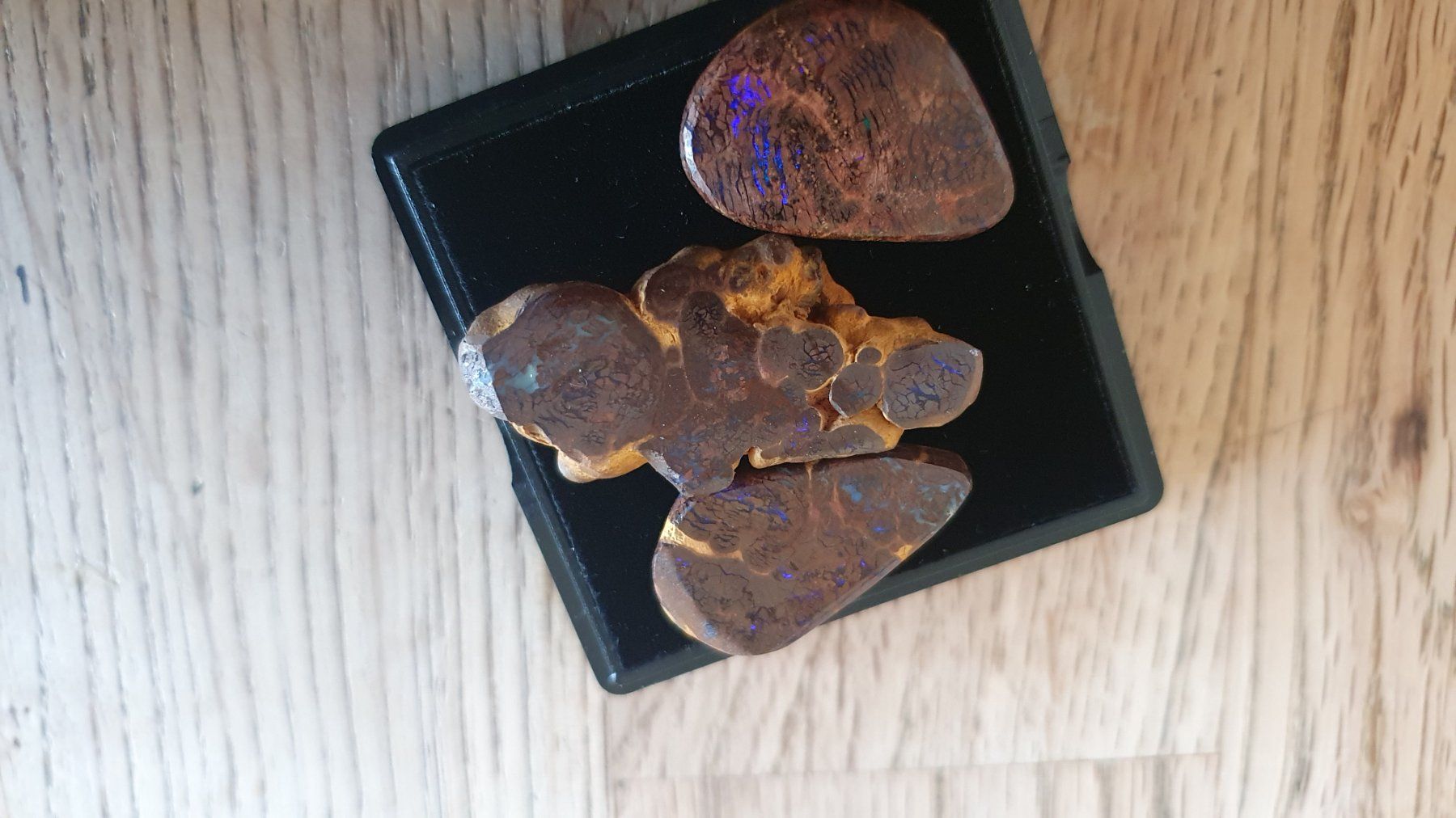 Edelsteine: 3 Boulder Opal – Gebraucht aus Flawil von Naphtali