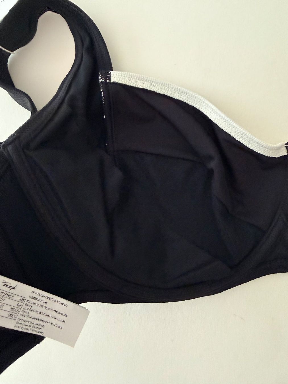 Triumph Costumi da bagno & Bikini: TRIUMPH, Bikini-Top SUMMER GLOW, Grösse 40F, Farbe Schwarz – Nuovo e nell'imballaggio originale da Rudolfstetten venduto da gst_g7xl 4